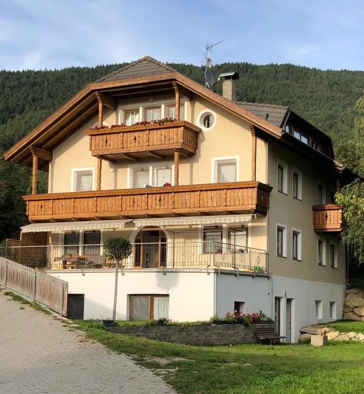 Schoenhuberhof - Panoramalage Apartment Brunico Exterior photo